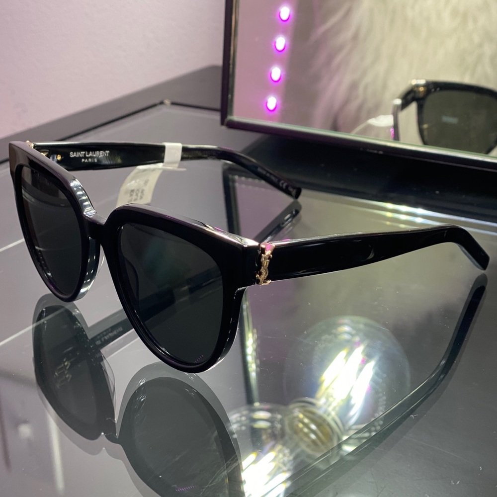 Host Pick!!๐ Yves Saint Laurent SL M29 Sunglasses - Picture 1 of 8